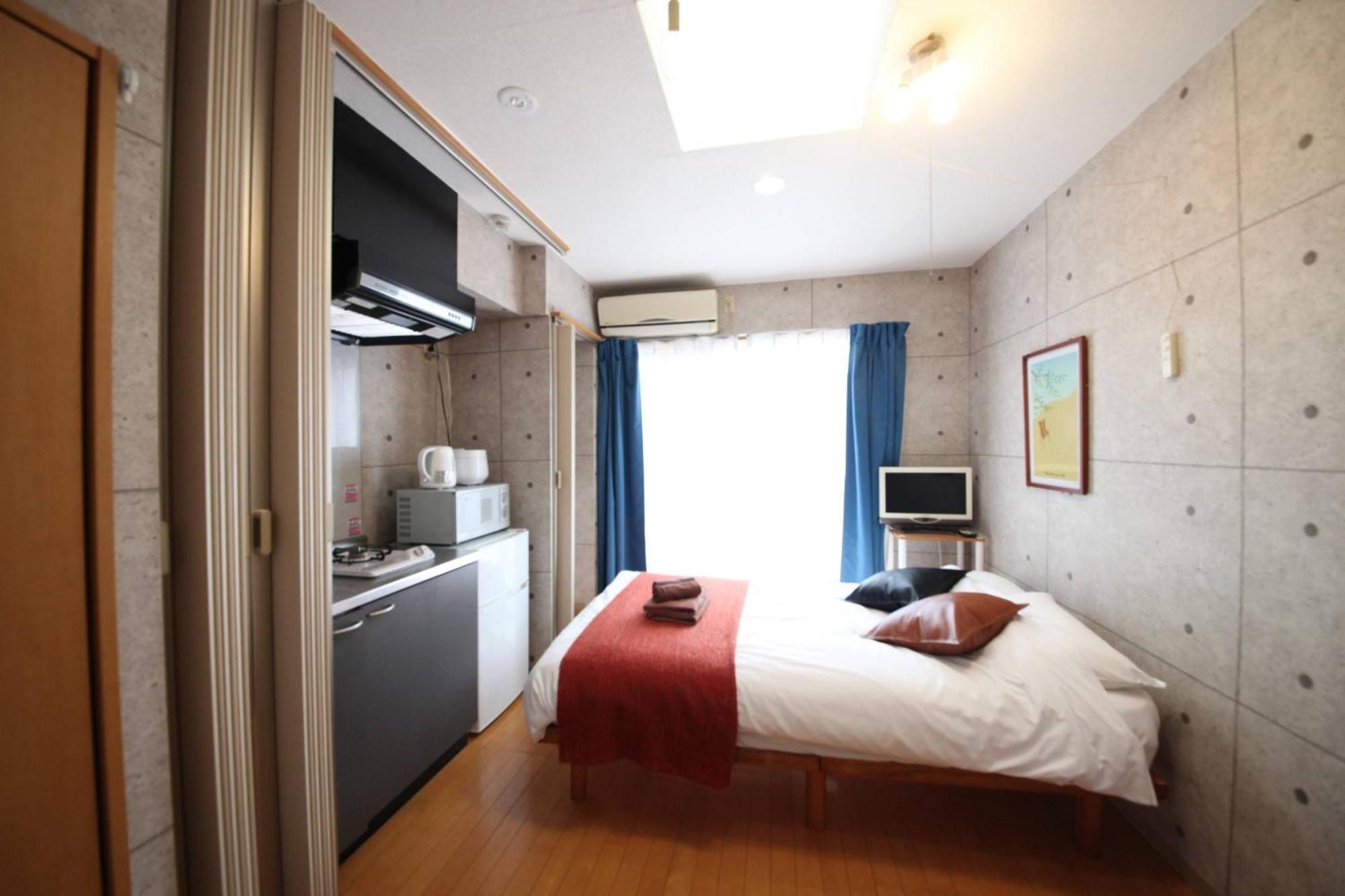Amika First301 Apartamento *